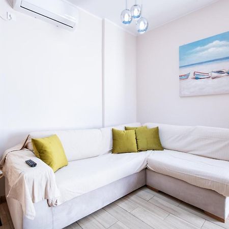 Family Apartment Near Port พีเรียส ภายนอก รูปภาพ