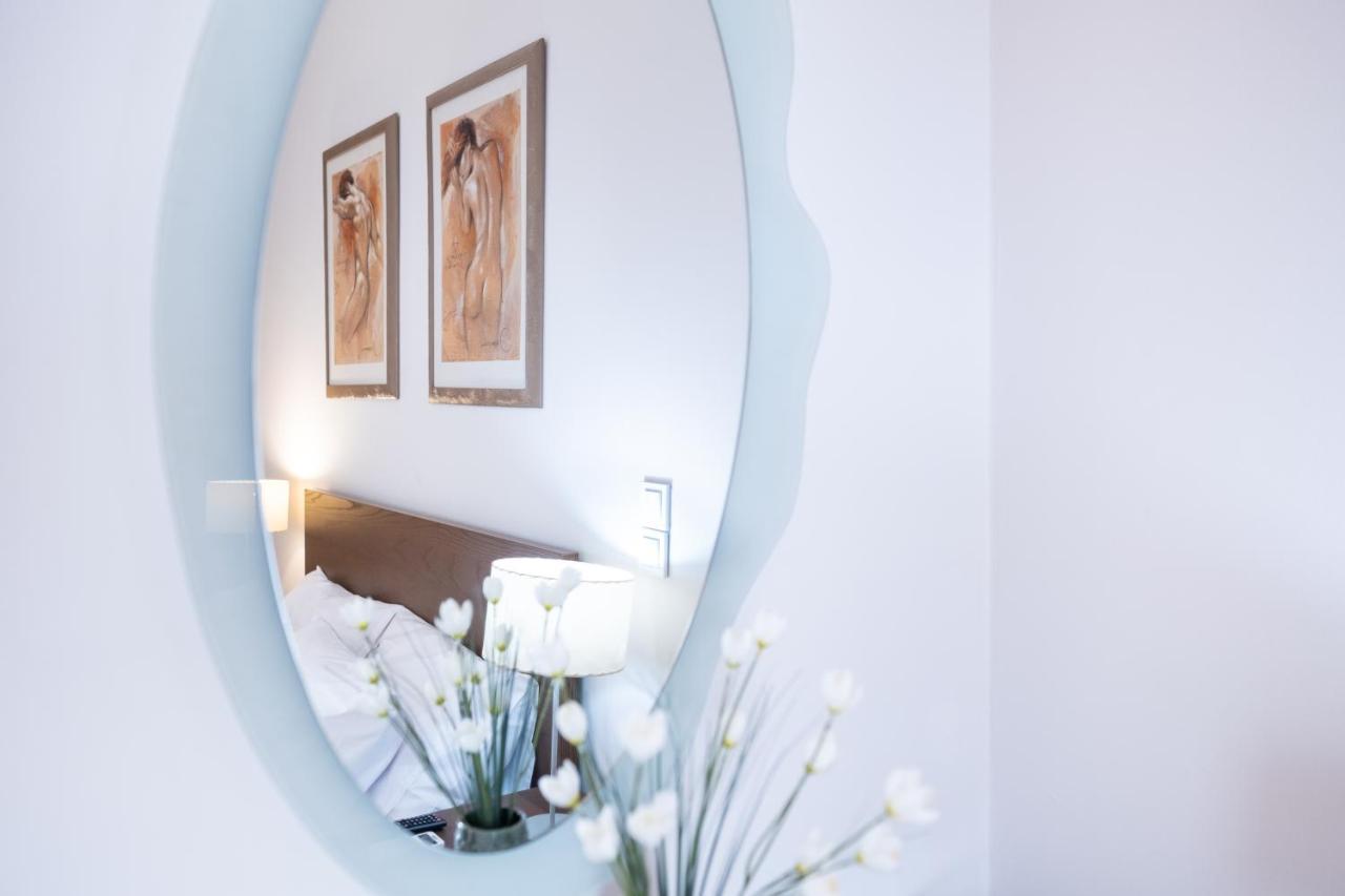Family Apartment Near Port พีเรียส ภายนอก รูปภาพ